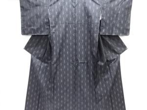 麻の葉模様織り出し本場泥大島紬着物